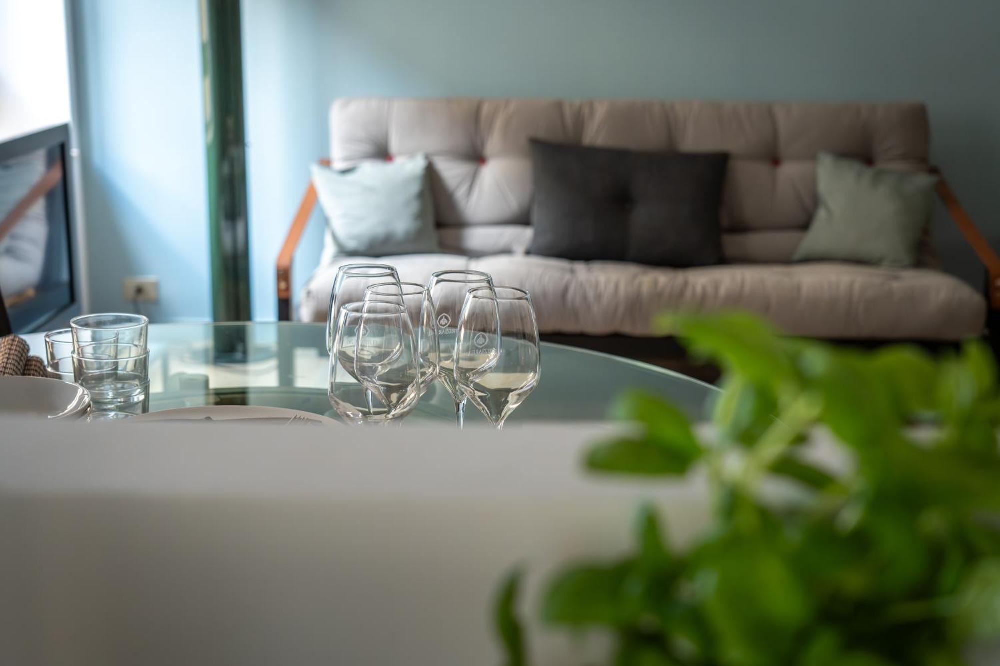 Quieta 6 - Renovated 70S Apartment - Italywego بيرودجا المظهر الخارجي الصورة
